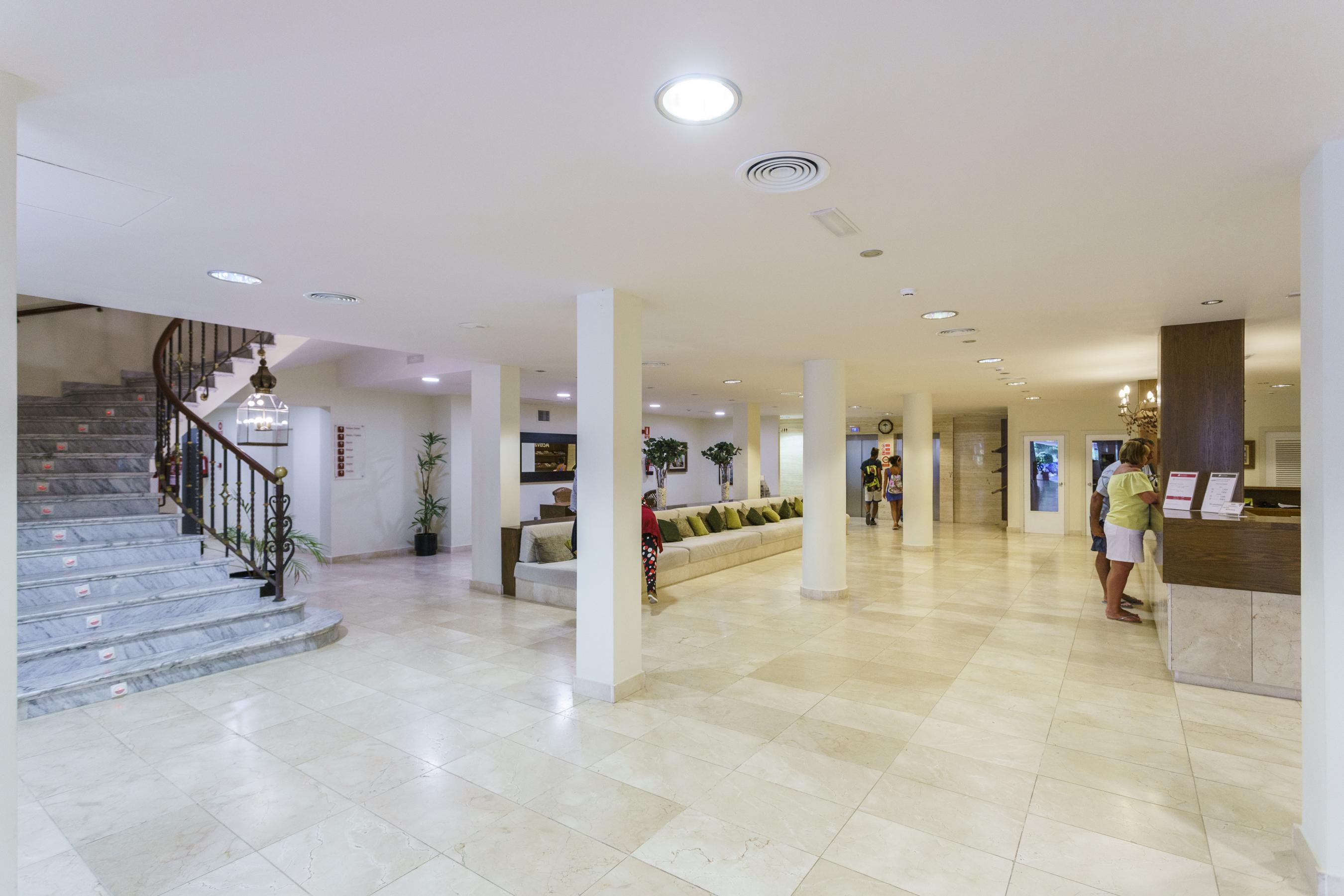 Minura Cala Galdana & Apartamentos D'Aljandar Buitenkant foto