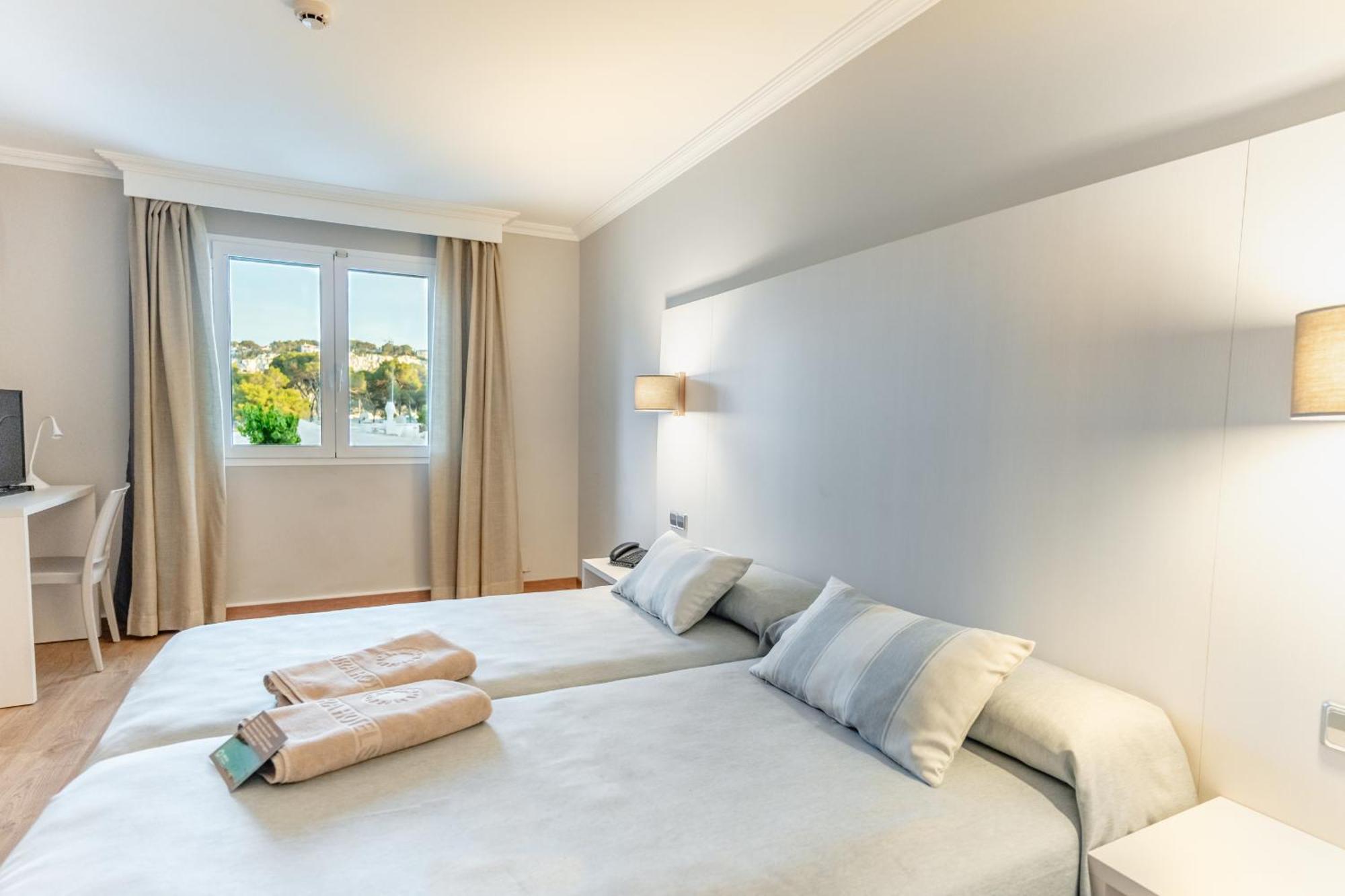 Minura Cala Galdana & Apartamentos D'Aljandar Buitenkant foto