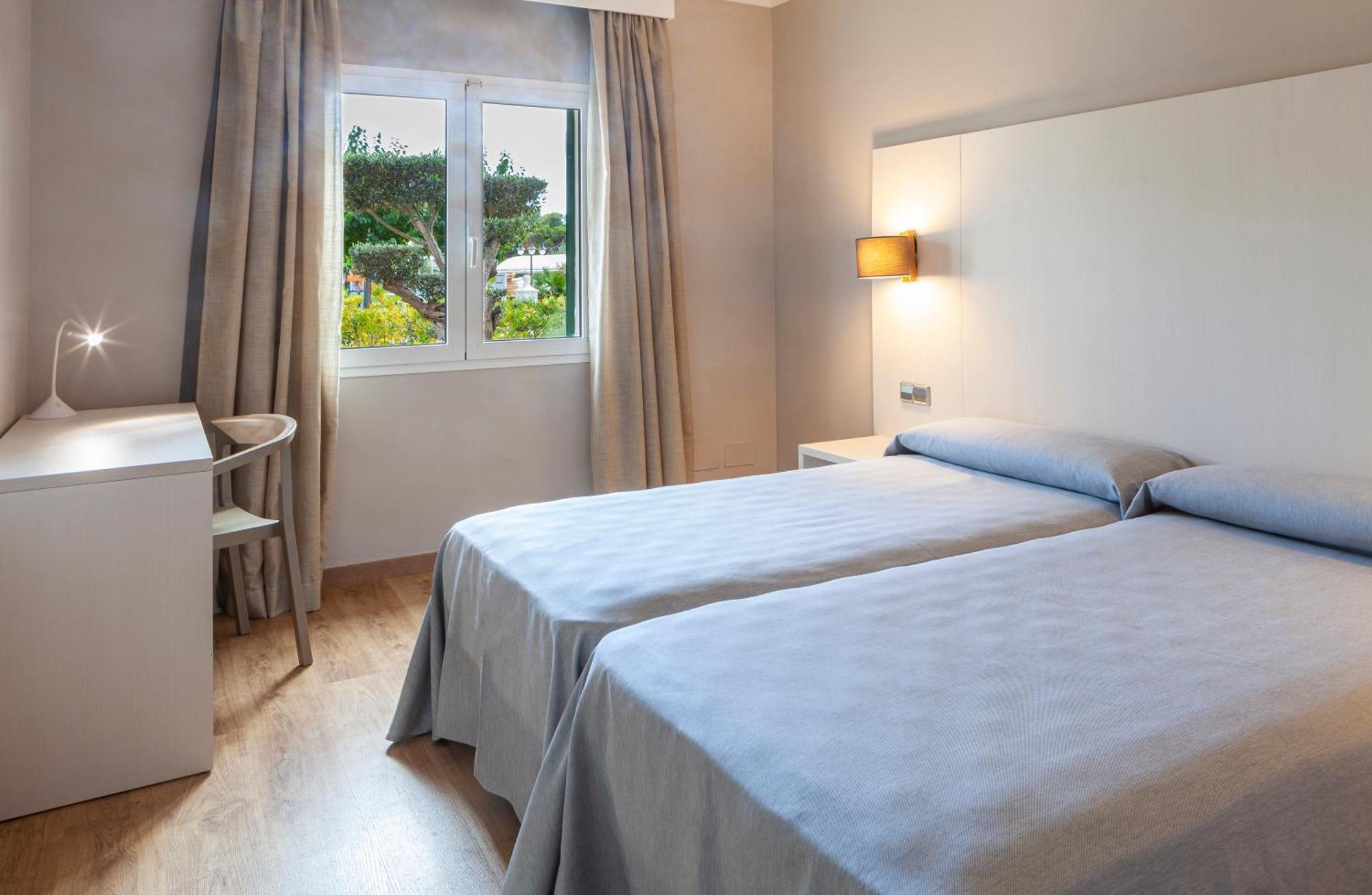 Minura Cala Galdana & Apartamentos D'Aljandar Buitenkant foto